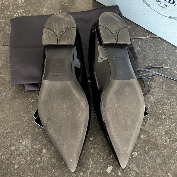 Prada Logo Bow Black Patent Leather Flats Size 36 (US 6) - Picture 3 of 3